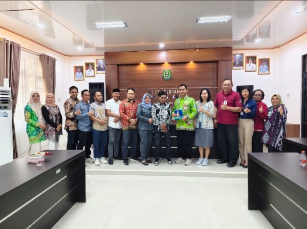 omisi II DPRD Balangan kunjungi Dinas Pertanian Kapuas guna gali inovasi. Nur Fariani soroti potensi Jalan Usaha Tani, cetak sawah, dan budidaya cabai.